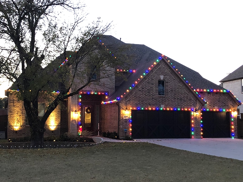 Who Hangs Christmas Lights Near Me? - Ryno Lawn Care, LLC