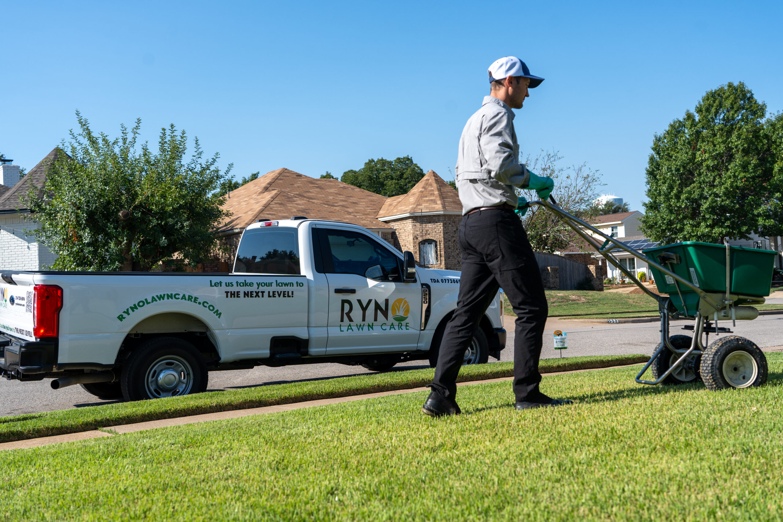 ryno lawn fertilization truck for weed control